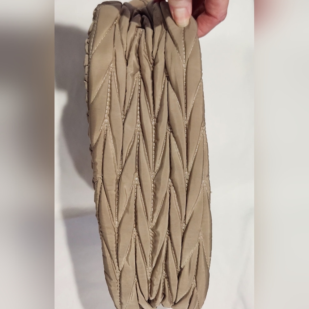 Bagsmart Elegant Cream Quilted Shoulder Bag - Picture 7 of 8